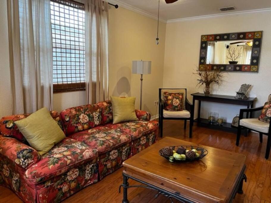 House Close To Downtown, Airport, Raymond James Stadium, And Many More Places Tampa Extérieur photo
