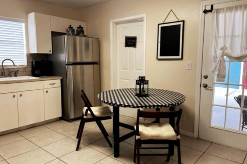 House Close To Downtown, Airport, Raymond James Stadium, And Many More Places Tampa Extérieur photo
